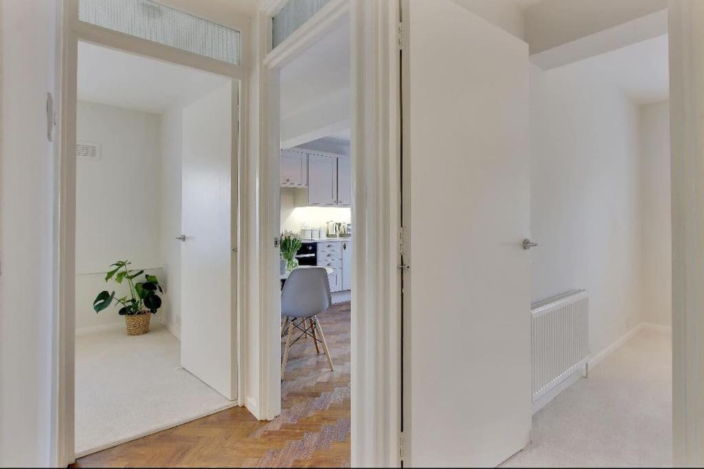 Appartement Chic 2-bed Apartment, Free Wi-fi And Parking *